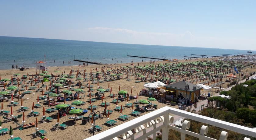 Hotel Bellariva Lido di Jesolo Eksteriør bilde